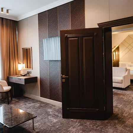 олд континент Отель 4*