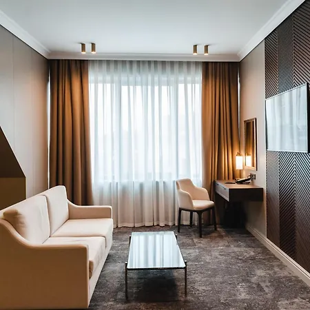 Hotel Old Continent Uzhhorod