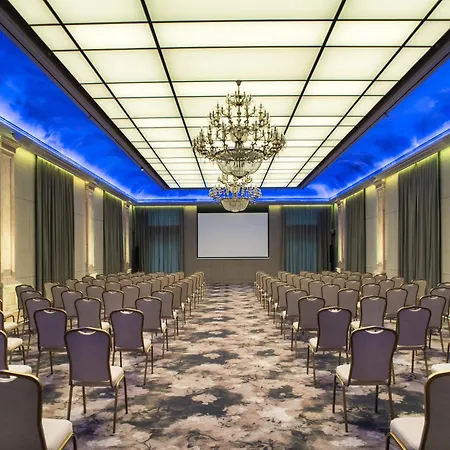 Old Continent Hotel 4*