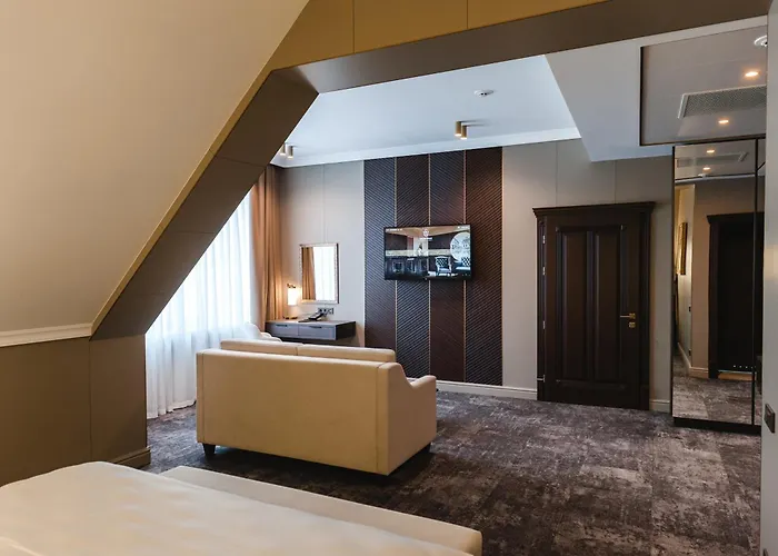 Otel Old Continent Ujgorod