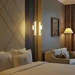 Hotel Old Continent 4*
