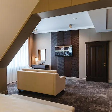 Hotel Old Continent Oujhorod