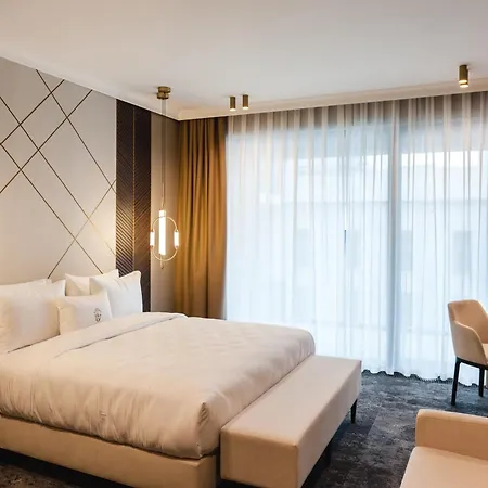 Old Continent Hotel Uzhhorod
