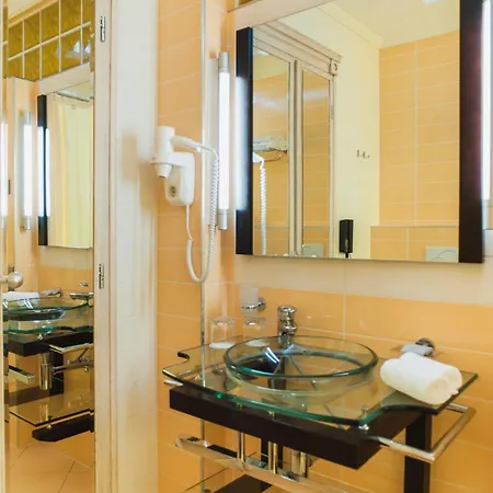 Hotel Old Continent 4*