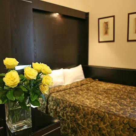 Hotel Old Continent Oujhorod